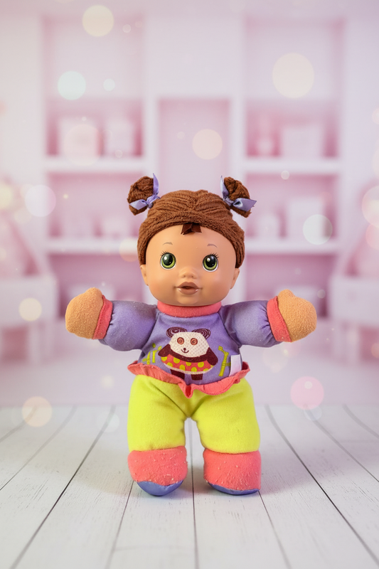 Hasbro Baby Alive Luv 'n Snuggle Doll.
