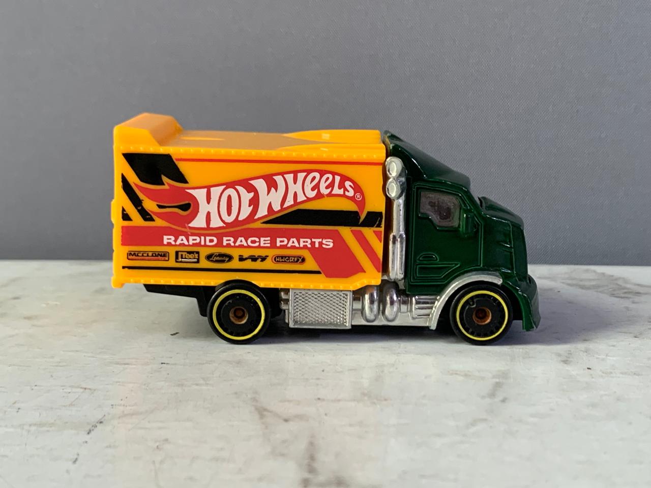 Hot Wheels Hiway Hauler 2.