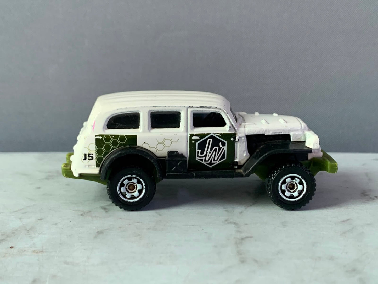 Matchbox Jungle Crawler Vehicle.