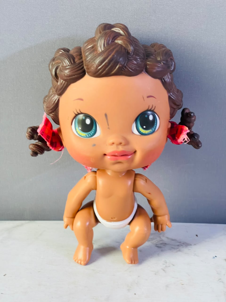 Hasbro Baby Alive Crib Life Lulu Lake Doll.