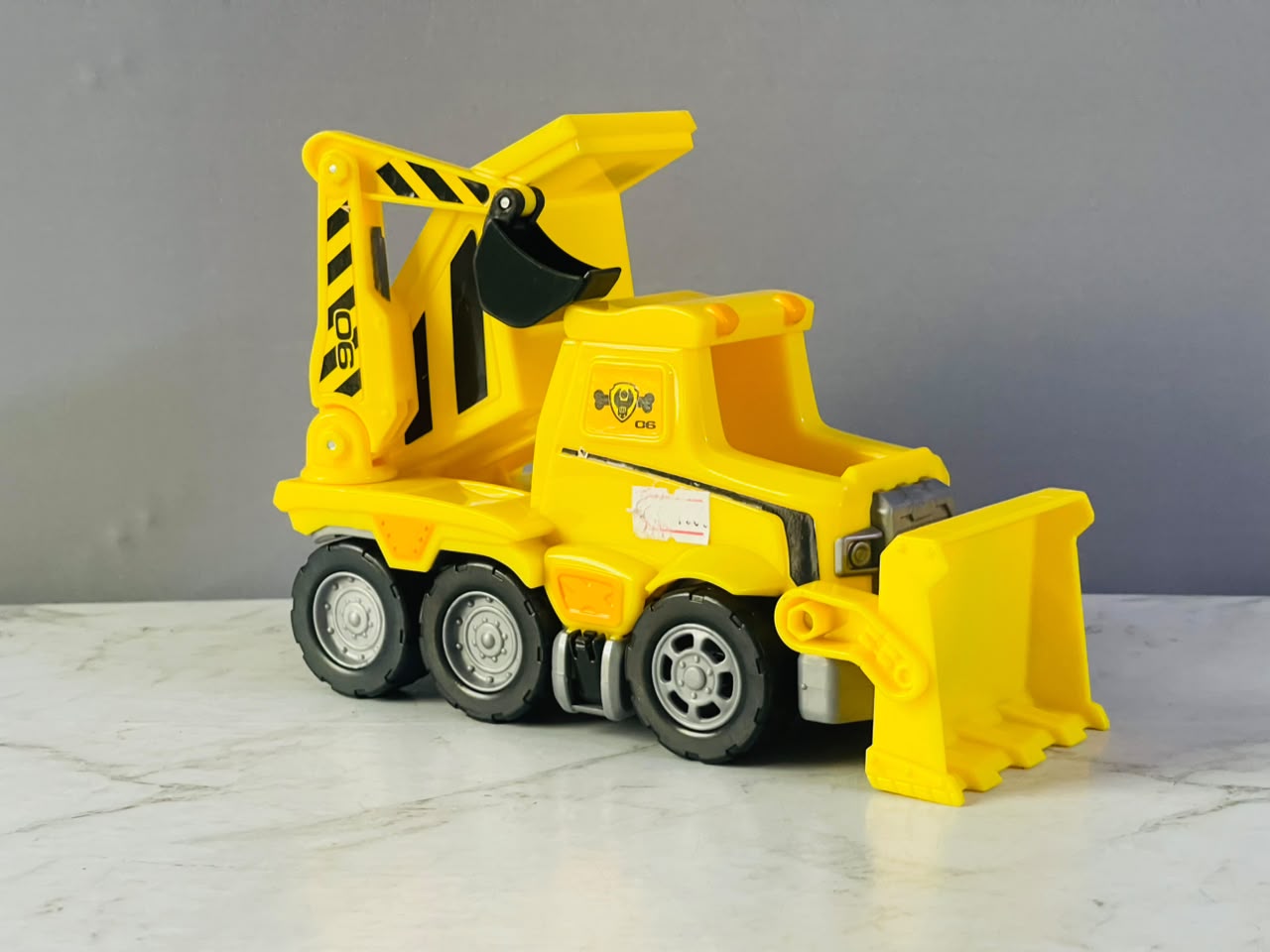 Paw Patrol Ultimate Rescue Construction Truck.