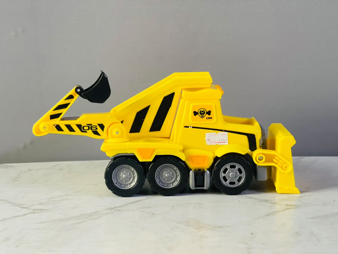 Paw Patrol Ultimate Rescue Construction Truck.