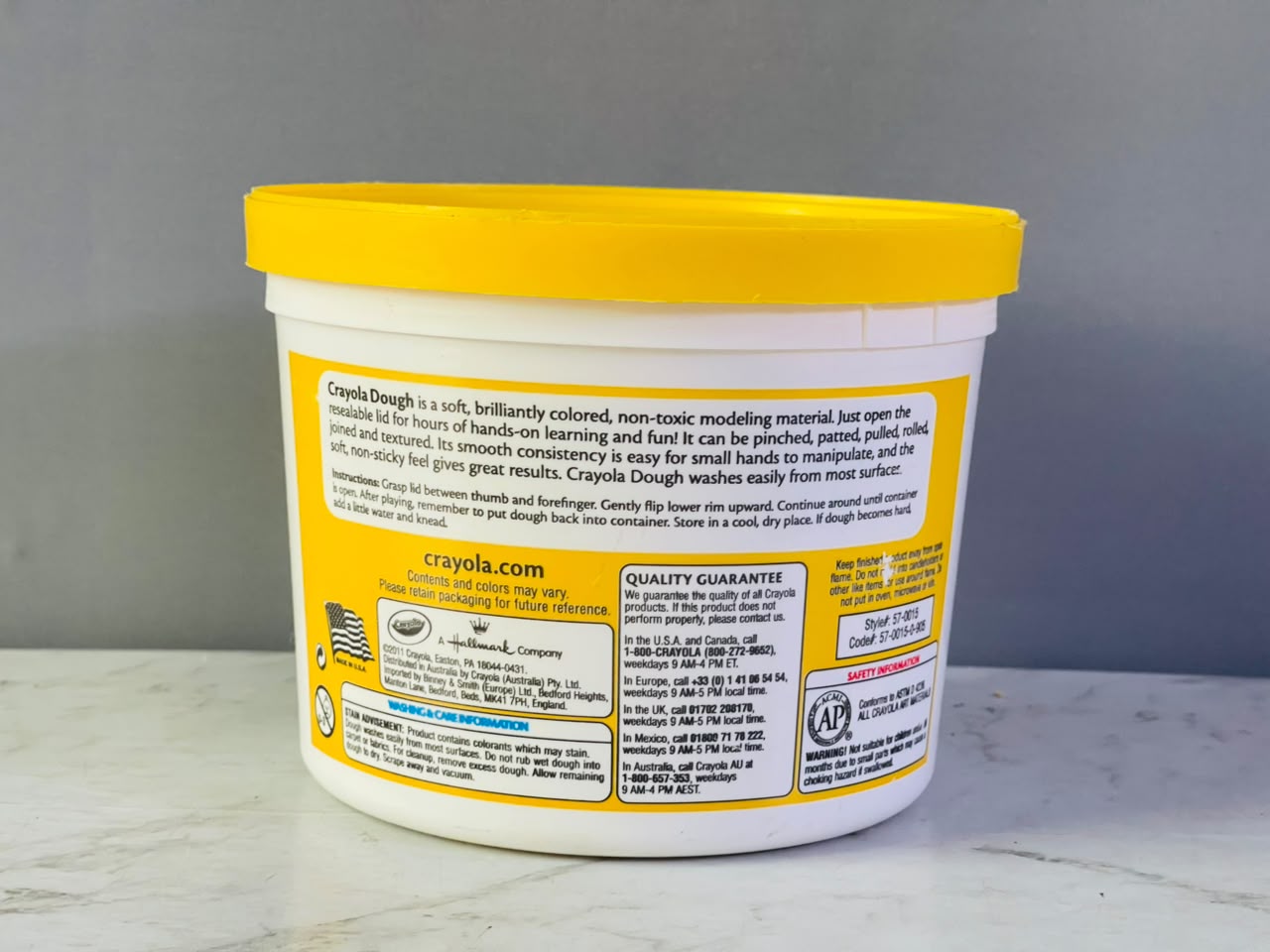 Crayola 3lb Super Soft Modeling Dough Bucket.(NEW) (Rs 350 advance)