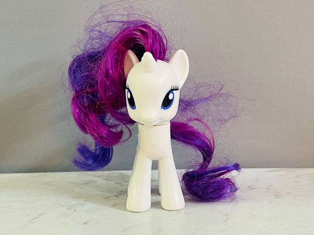 Hasbro My Little Pony Basic Rarity the Unicorn.