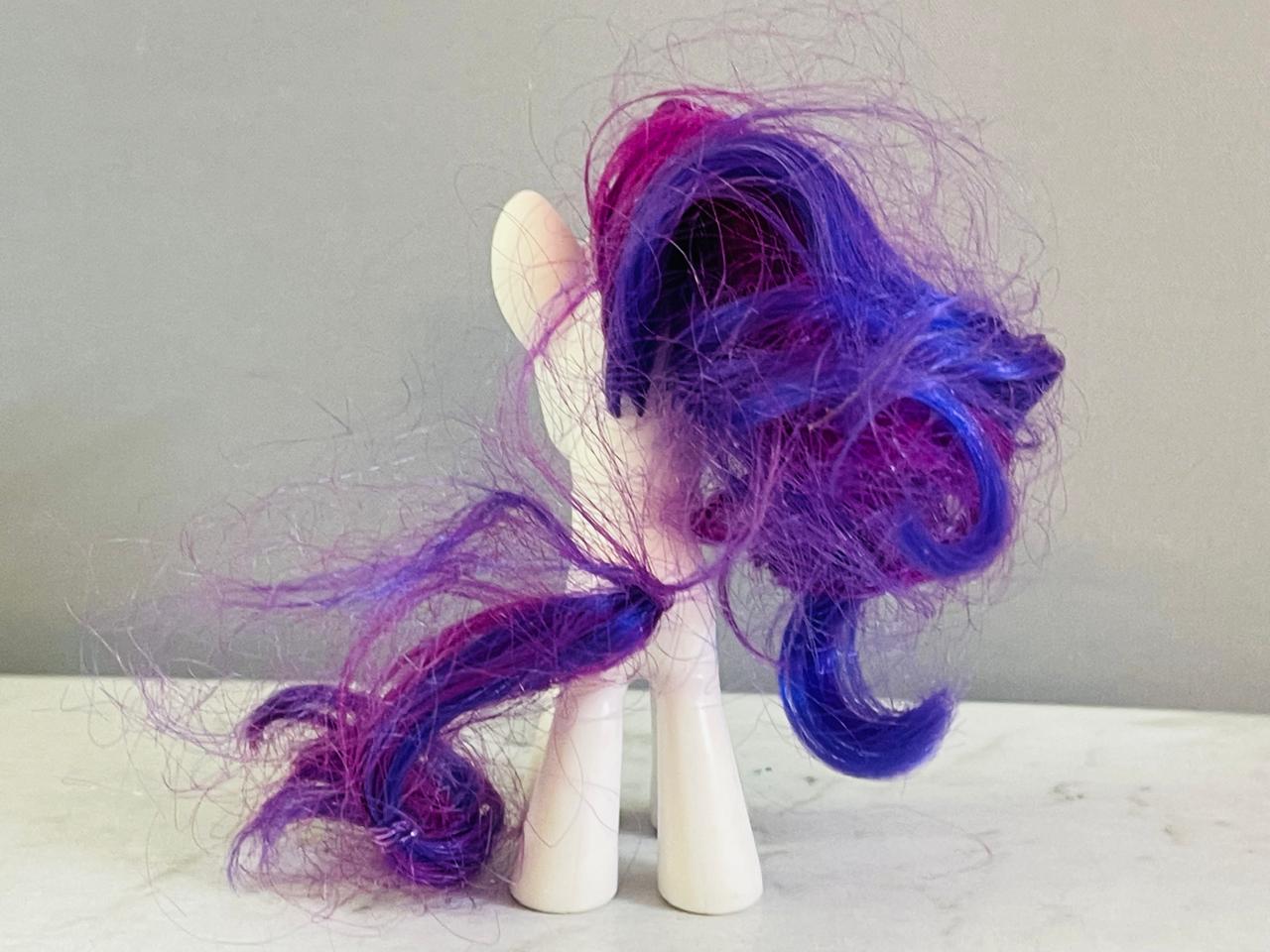 Hasbro My Little Pony Basic Rarity the Unicorn.