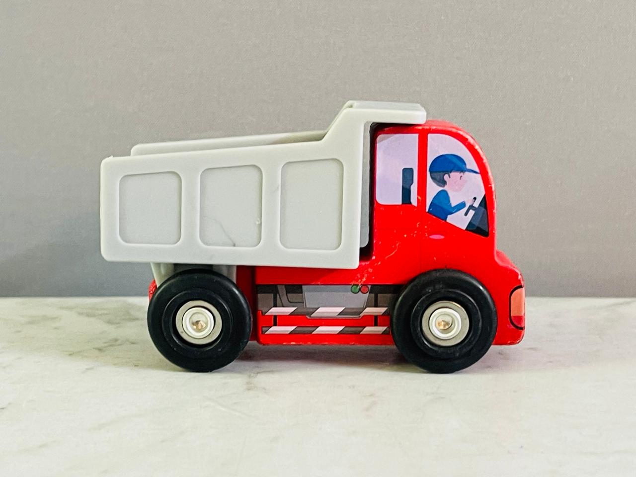 umu Little Dump Truck.