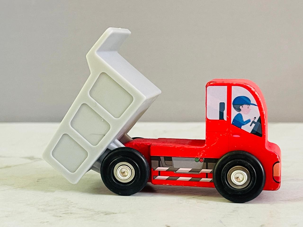 umu Little Dump Truck.