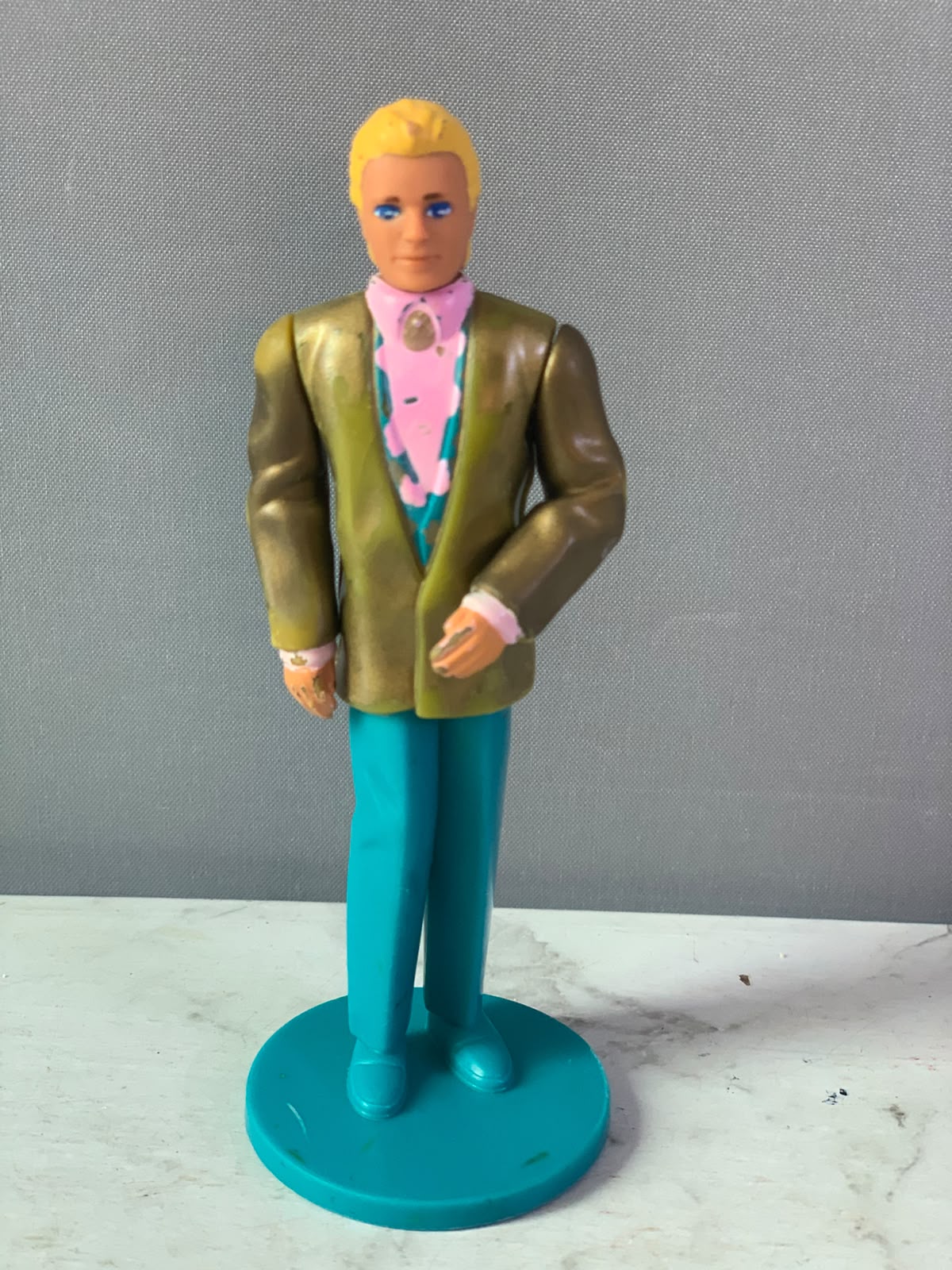 Locket Surprise Ken Figurine.