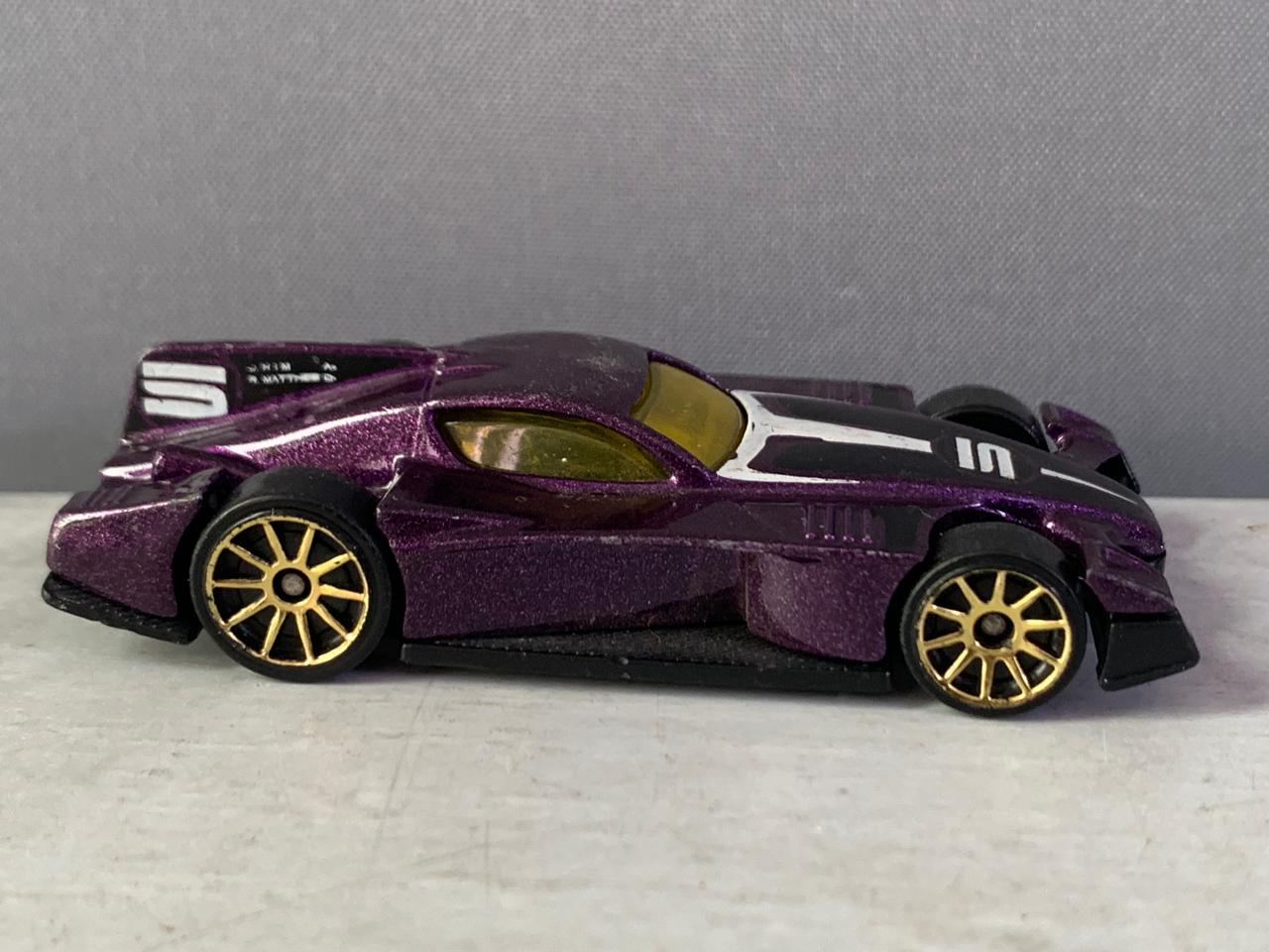 Hot Wheels First Editions Realistic Formul8r.