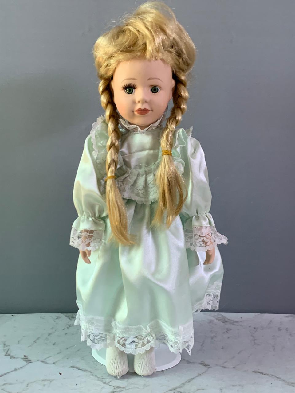 Porcelain Doll. (Rs 400 advance)