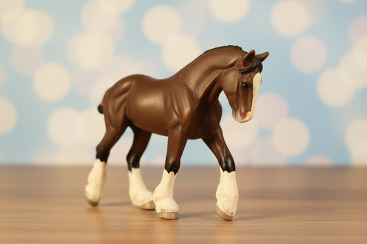 Vintage Safari Ltd Clydesdale Stallion Toy Figurine.