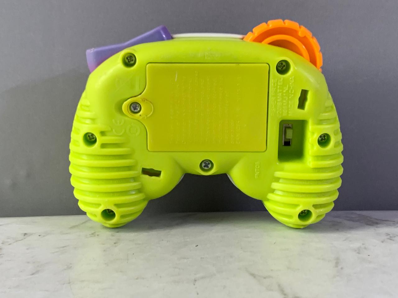 Fisher-Price Baby & Toddler Toy Laugh & Learn Game Controller.