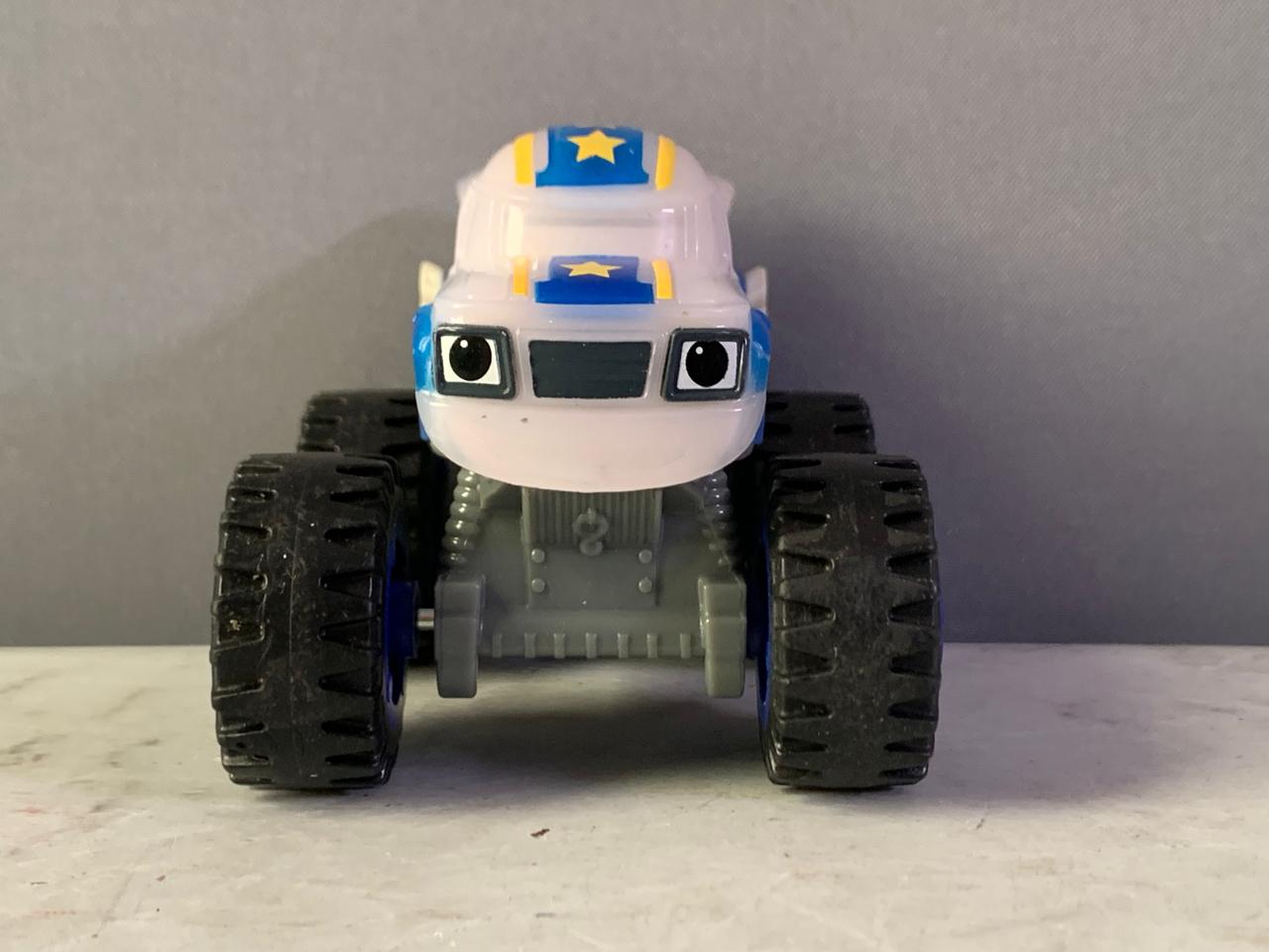 Fisher-Price Nickelodeon Blaze & the Monster Machines, Darrington.
