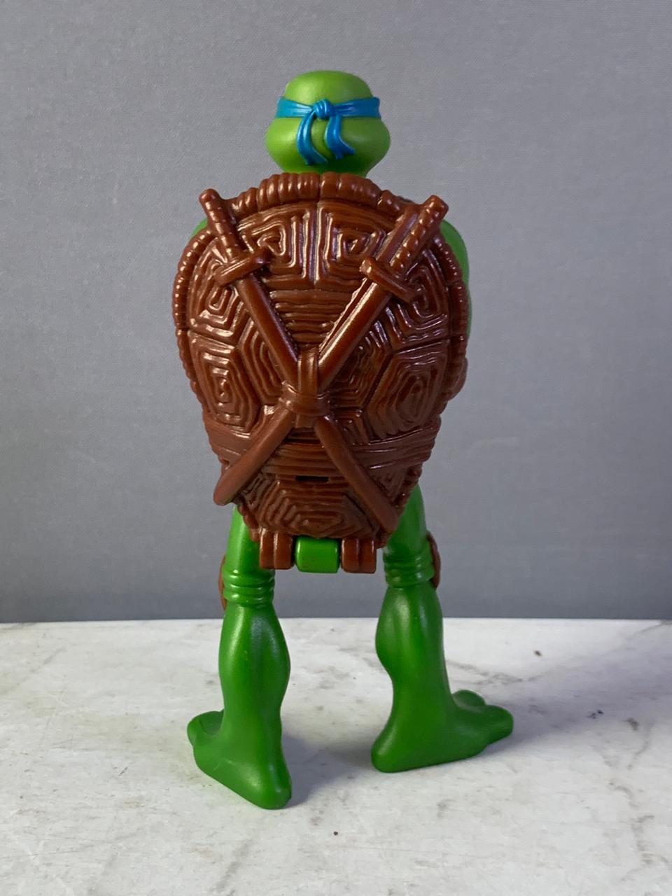 Teenage Mutant Ninja Turtles Leonardo Action Figure.