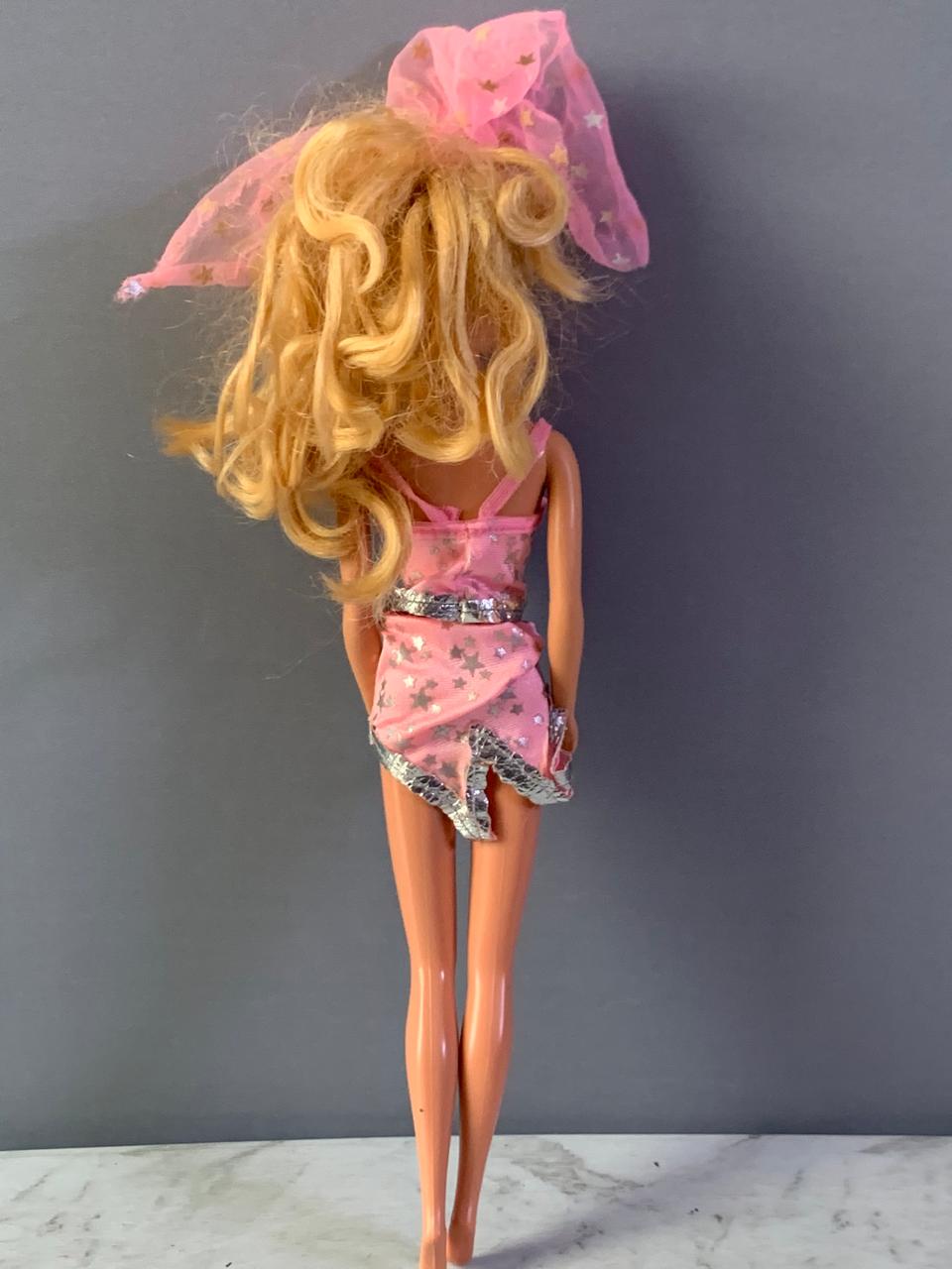 Mattel 1988 Superstar Barbie.