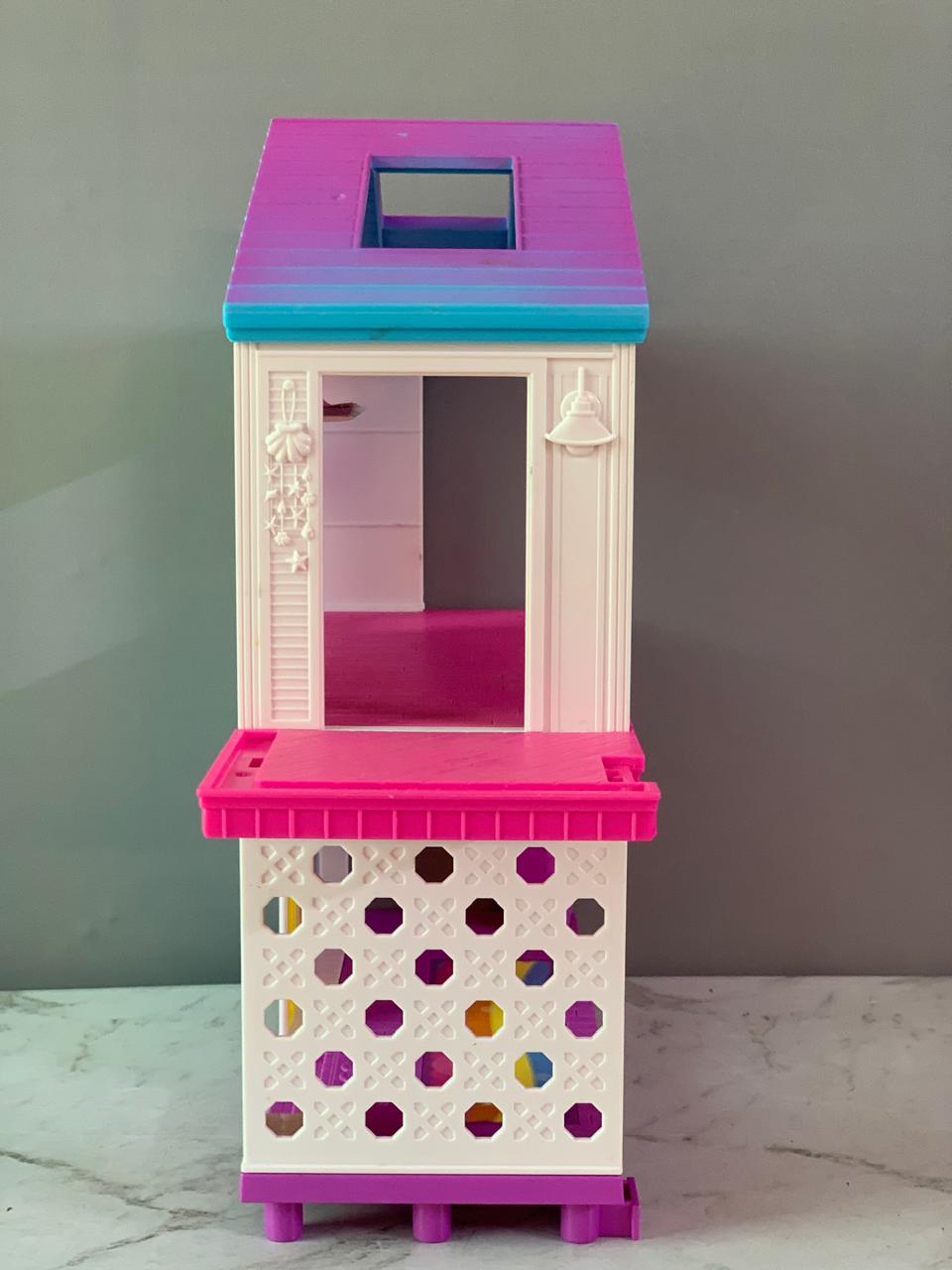 Shopkins Happy Places Rainbow Beach House. (Without accessories) (Rs 250 advance)