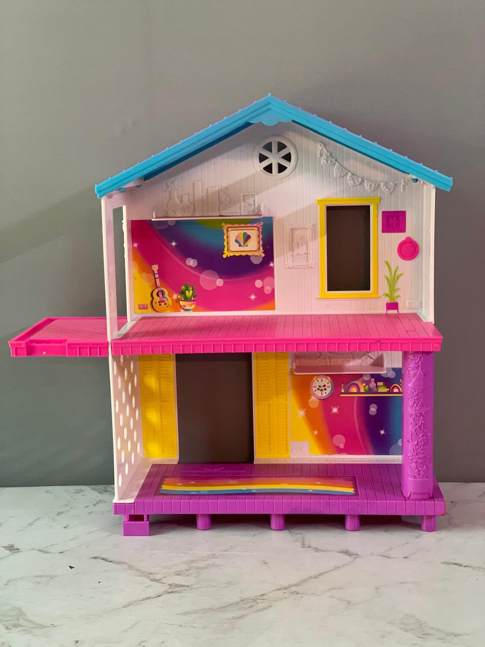 Shopkins Happy Places Rainbow Beach House. (Without accessories) (Rs 250 advance)