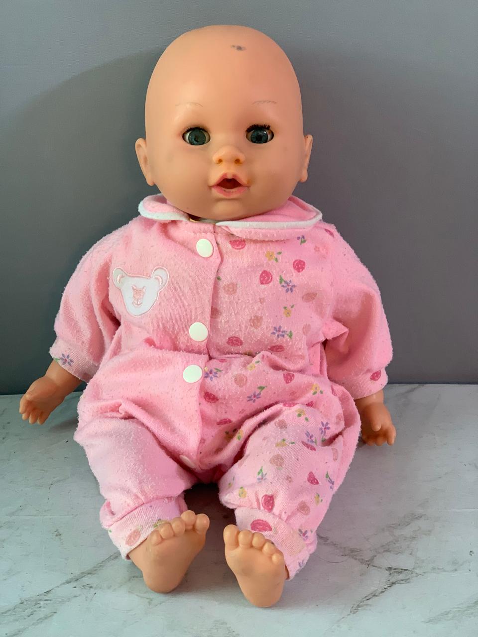 Classic Baby Doll. (Condition 9/10) (Rs 250 advance)