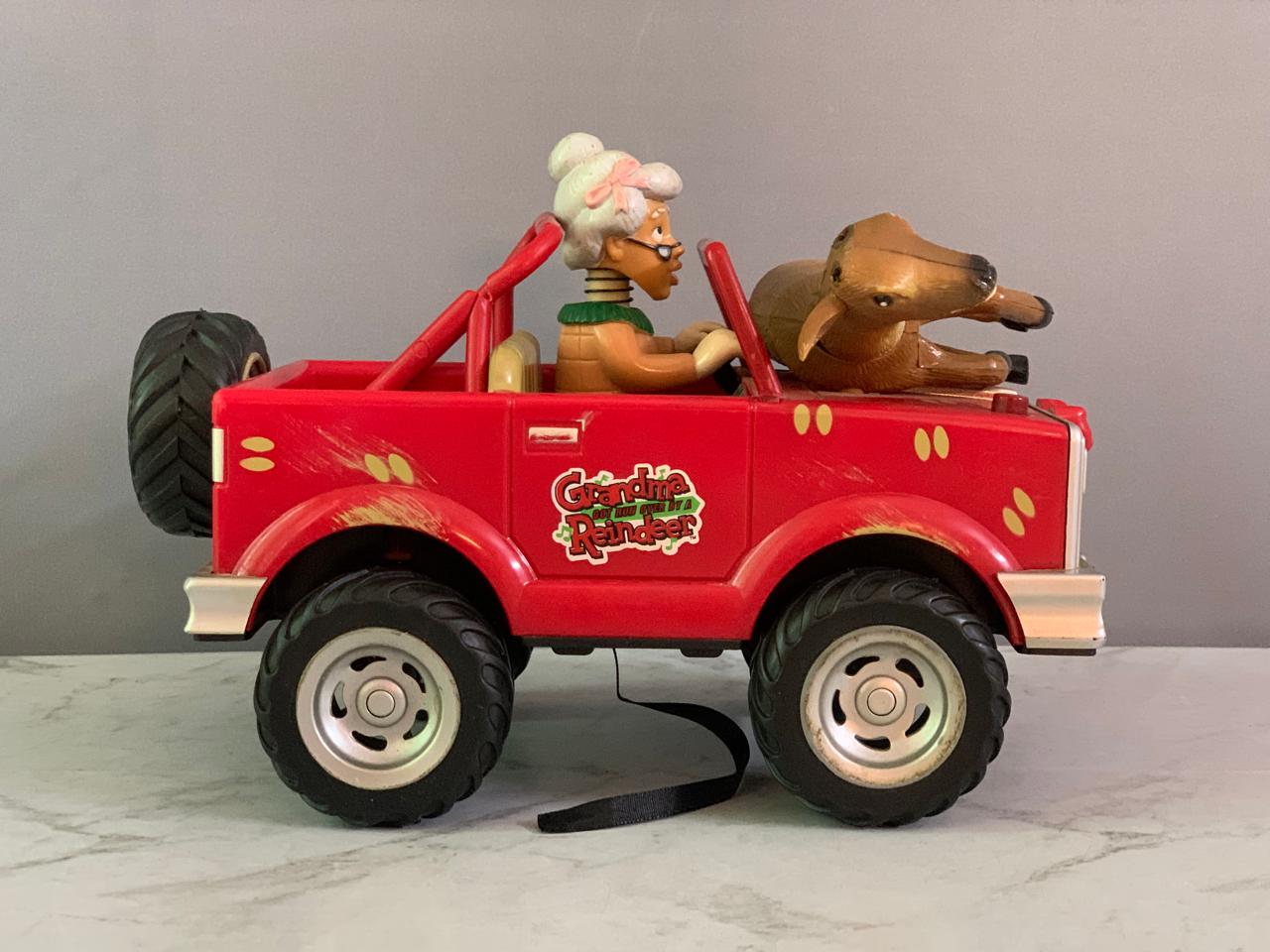 "Grandma's Revenge" Musical Holiday Truck. (Rs 250 advance)