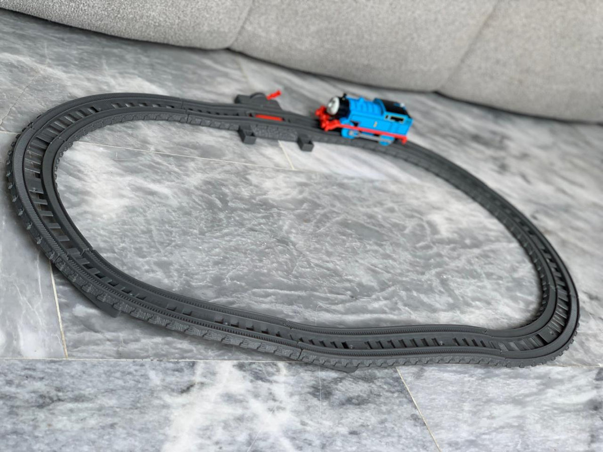 Thomas & Friends Knapford Station Train Set Track. (Rs 300 advance)