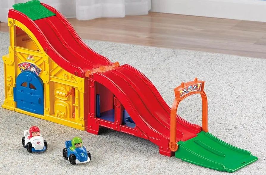 Fisher-Price Little People Wheelies Rev 'n Sounds Race Track.( without vehicles)(Rs 350 advance)