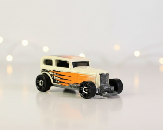 Hot Wheels First Editions Midnight Otto.