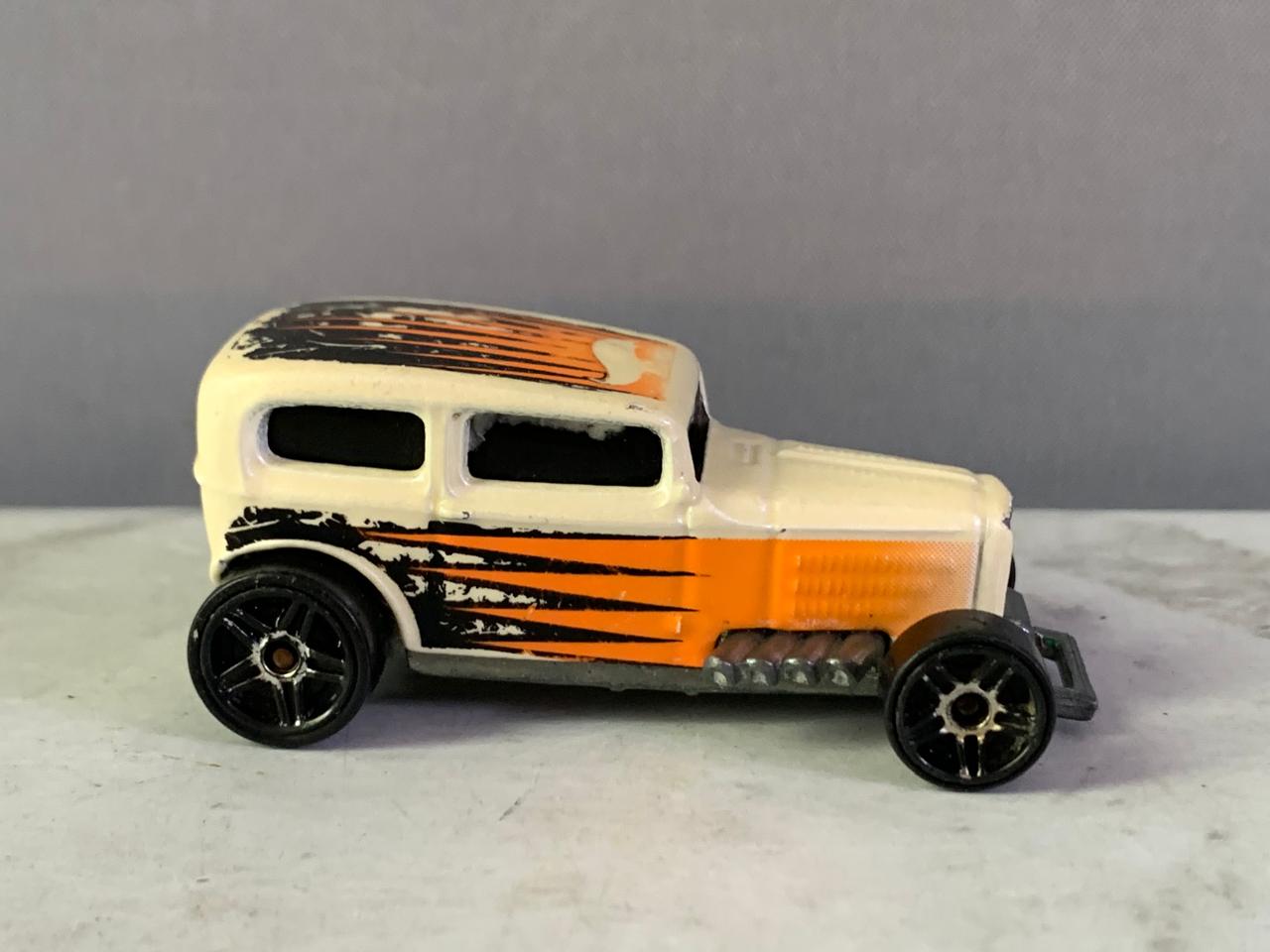 Hot Wheels First Editions Midnight Otto.