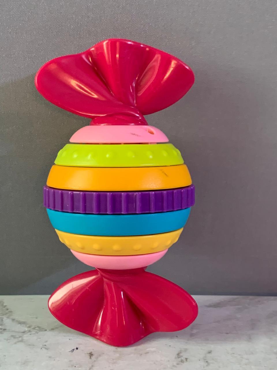 Hola Candy Rattle.
