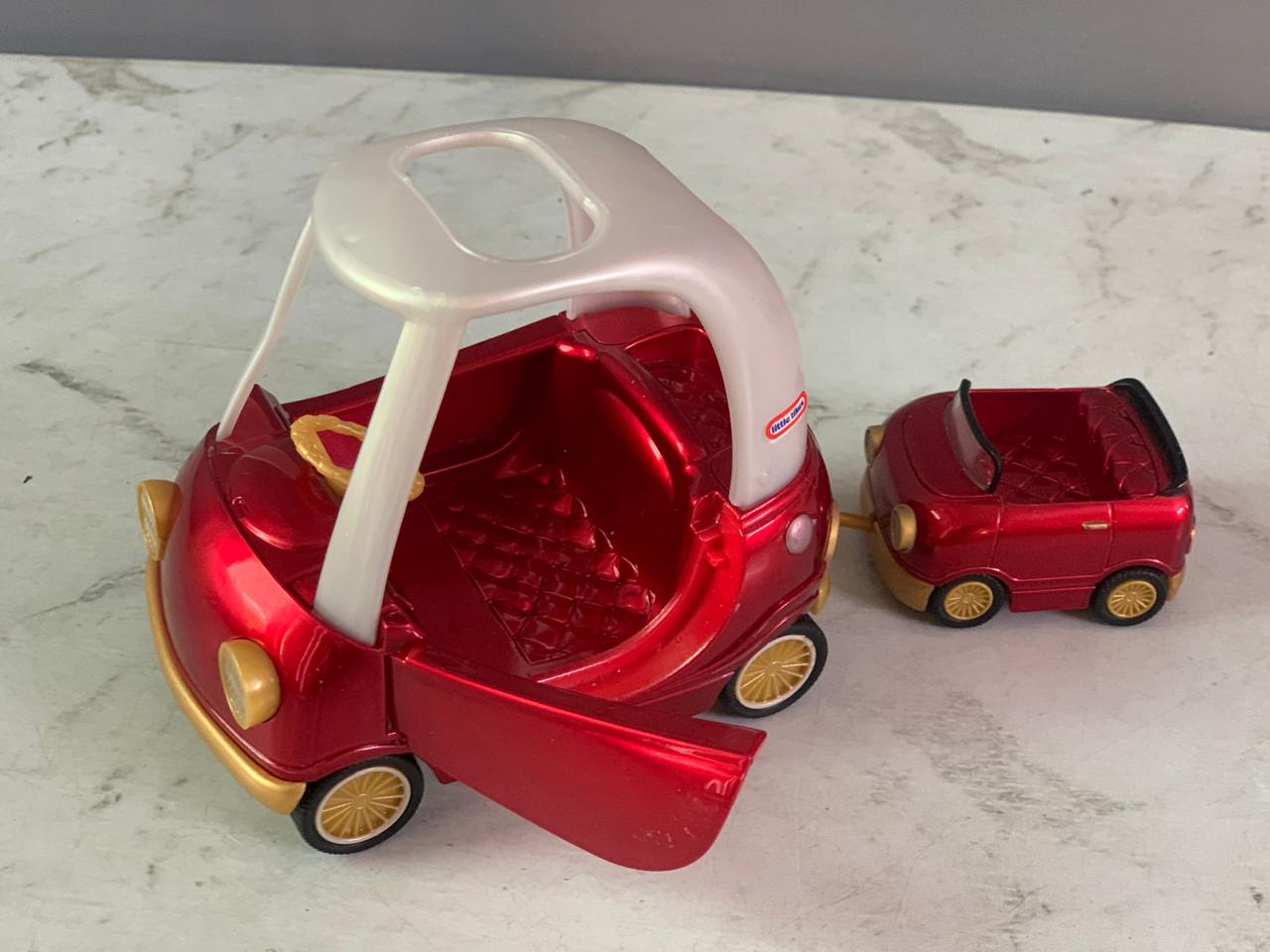 MGA L.O.L. Surprise! Furniture Cozy Coupe Toy. (Rs 200 advance)