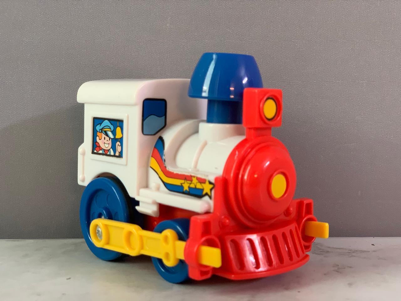 Toysmith Zoomsters Locomotive Toy Train.