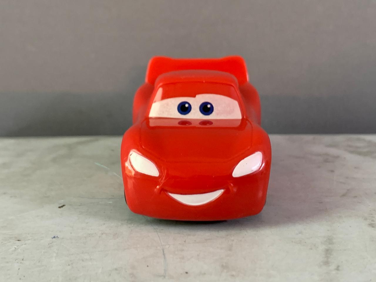 Road Trip Lightning McQueen Toy Car.