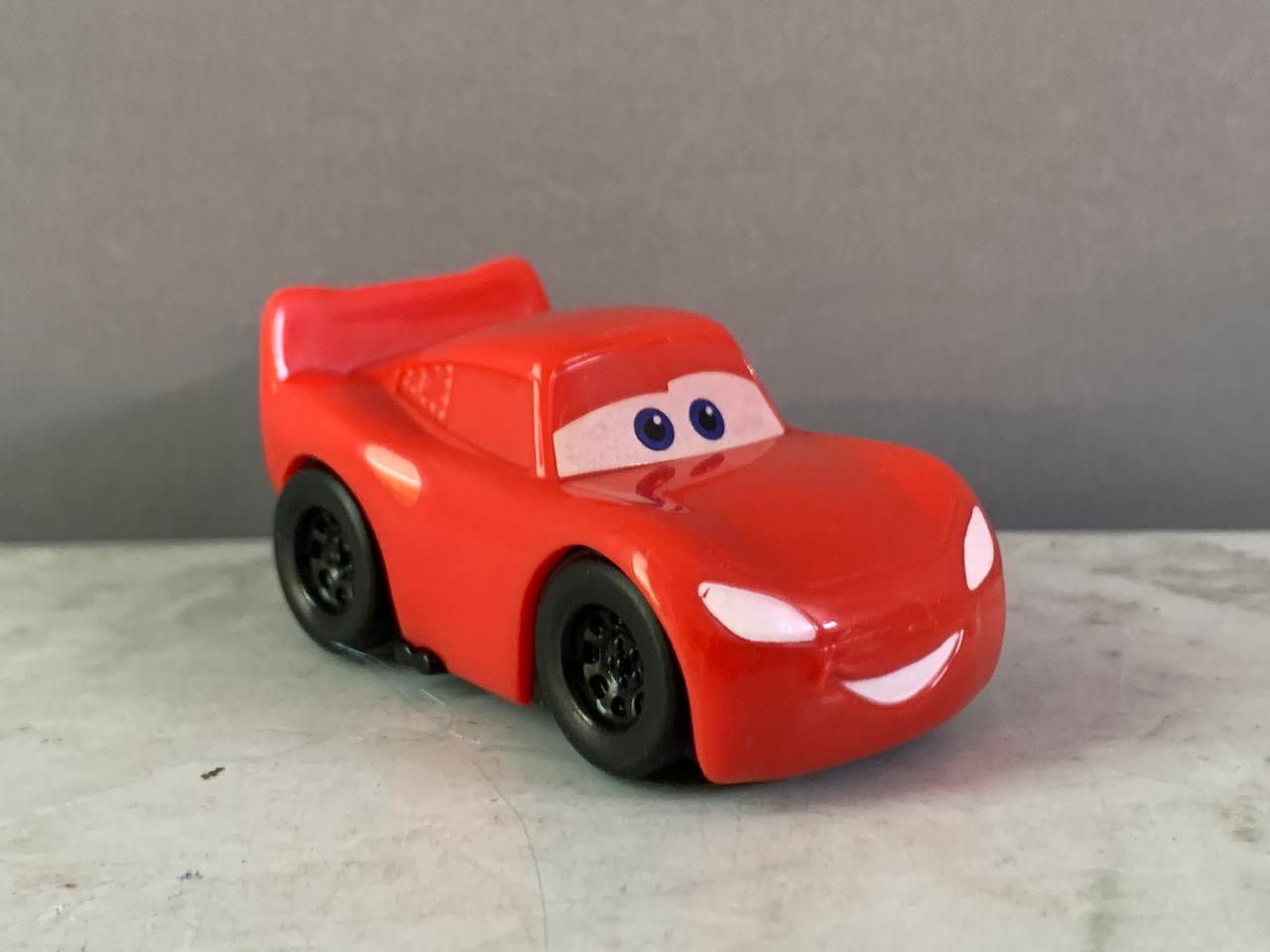 Road Trip Lightning McQueen Toy Car.