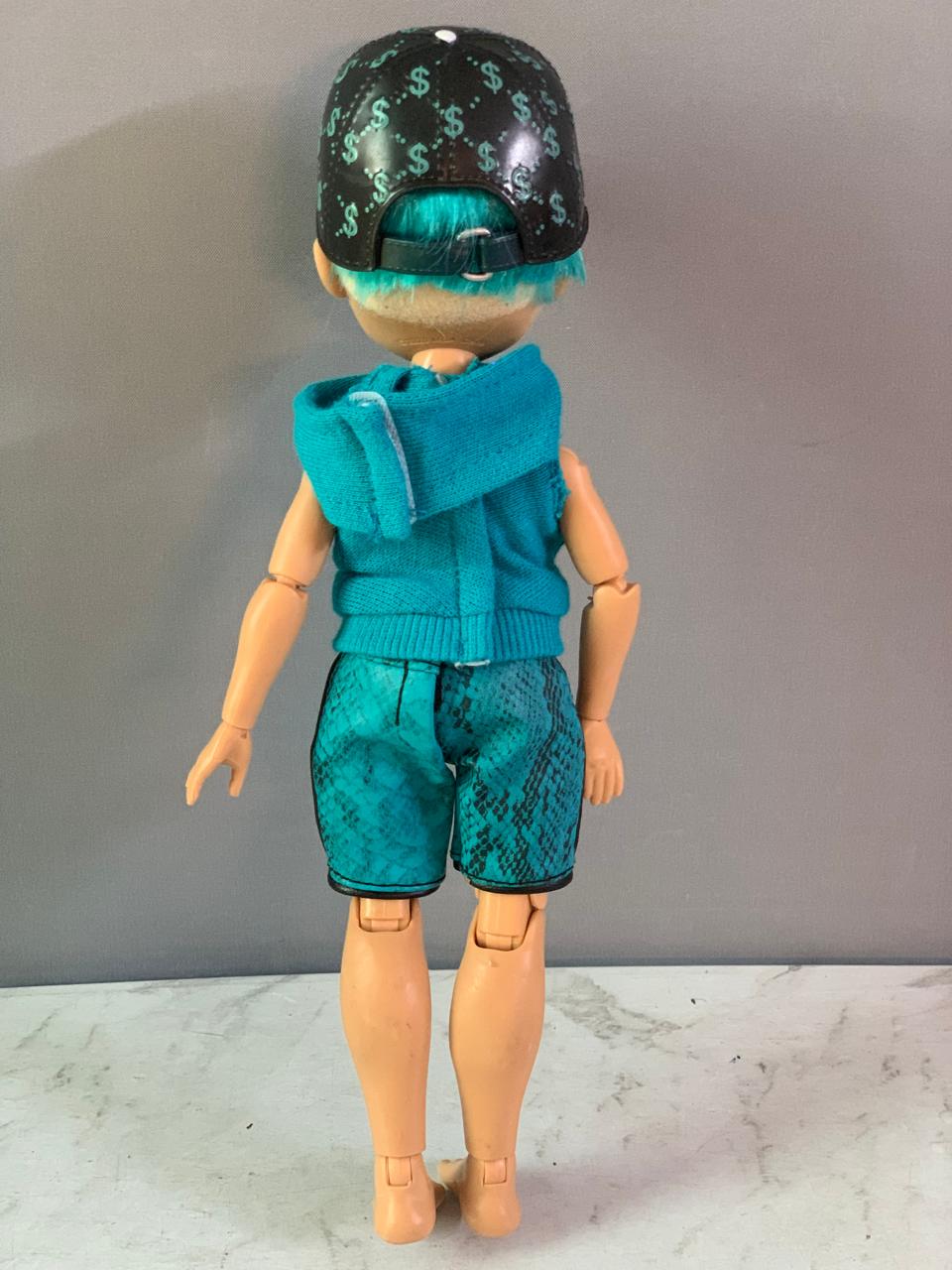 Rainbow High Fashion Doll - River Kendall. (Rs 250 advance)