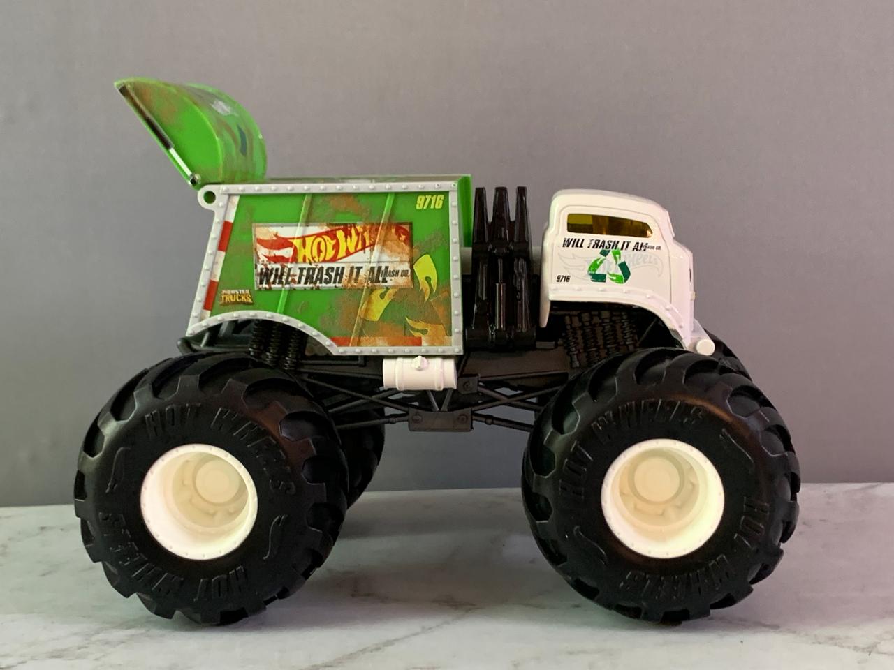 Hot Wheels Monster Trucks 1:24 Will Trash It All Vehicle. (Rs 350 advance)