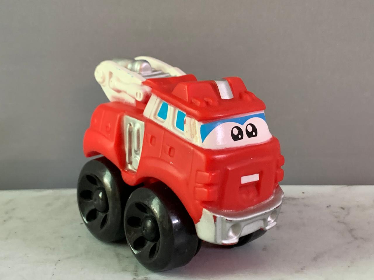 Hasbro Funskool Tonka Chuck & Friends Boomer The Fire Truck.