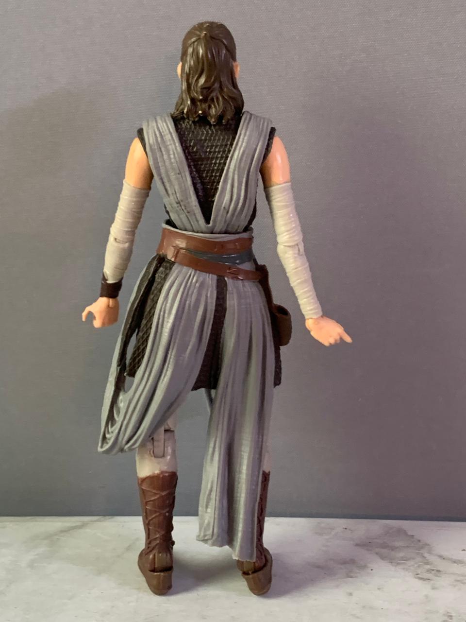 Hasbro Star Wars The Last Jedi Rey (Jedi Training) Action Figure. (Rs 250 advance)
