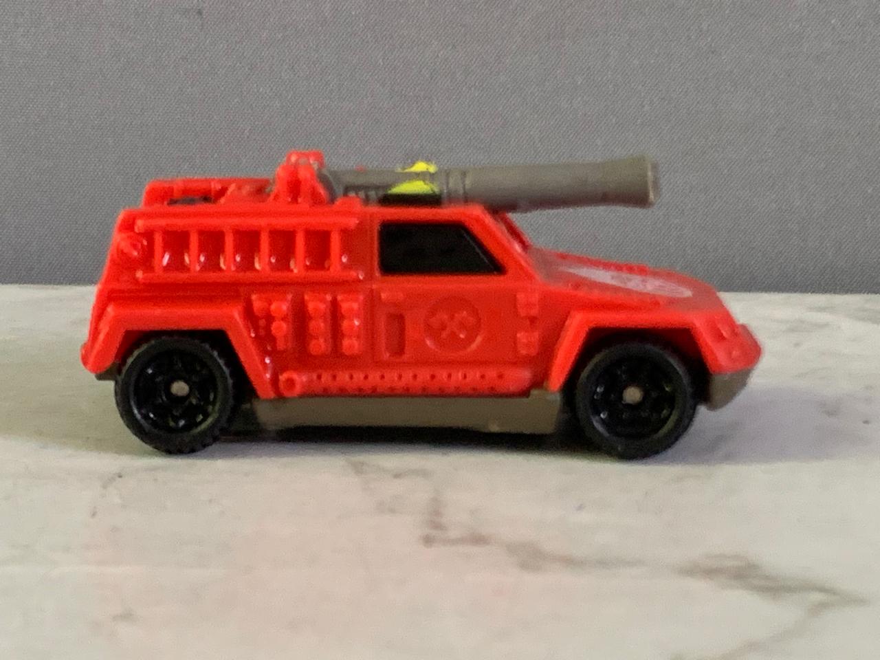 Hot Wheels Fire Truck Water Cannon Die-Cast Toy Car.