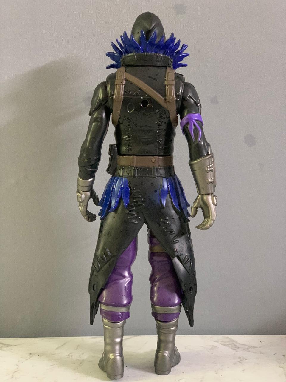 Fortnite Legendary Series Figure - Raven. (Rs 300 advance)