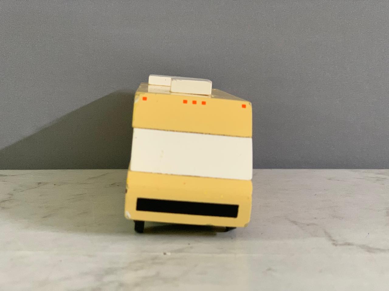 Candylab Yosemite RV Toy. (Rs 150 advance)