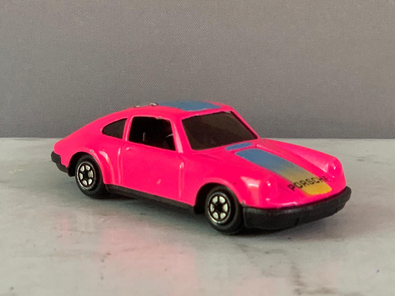 Yat Ming No. 811 Porsche 911 Die-Cast Toy Car.