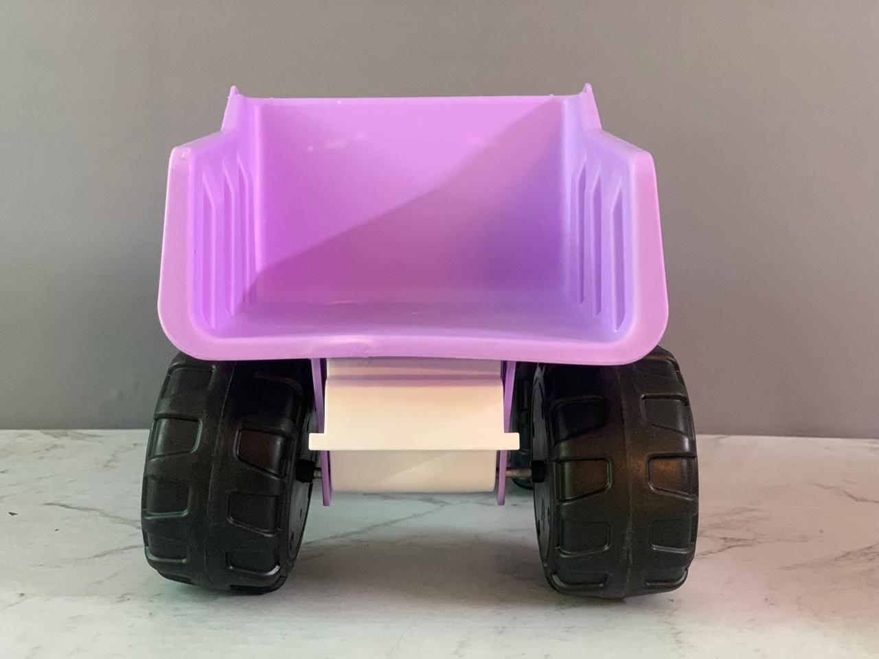 Liberty Imports Big Dump Truck.(slightly damaged)(must check video) (Rs 400 advance)