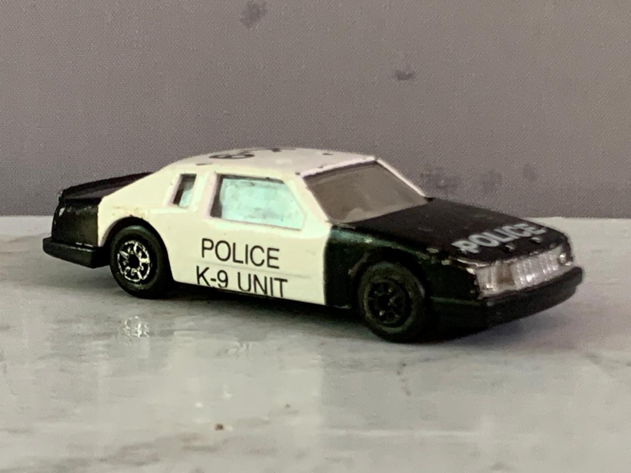 Maisto Buick LeSabre Stock Car - Police K-9 Unit.