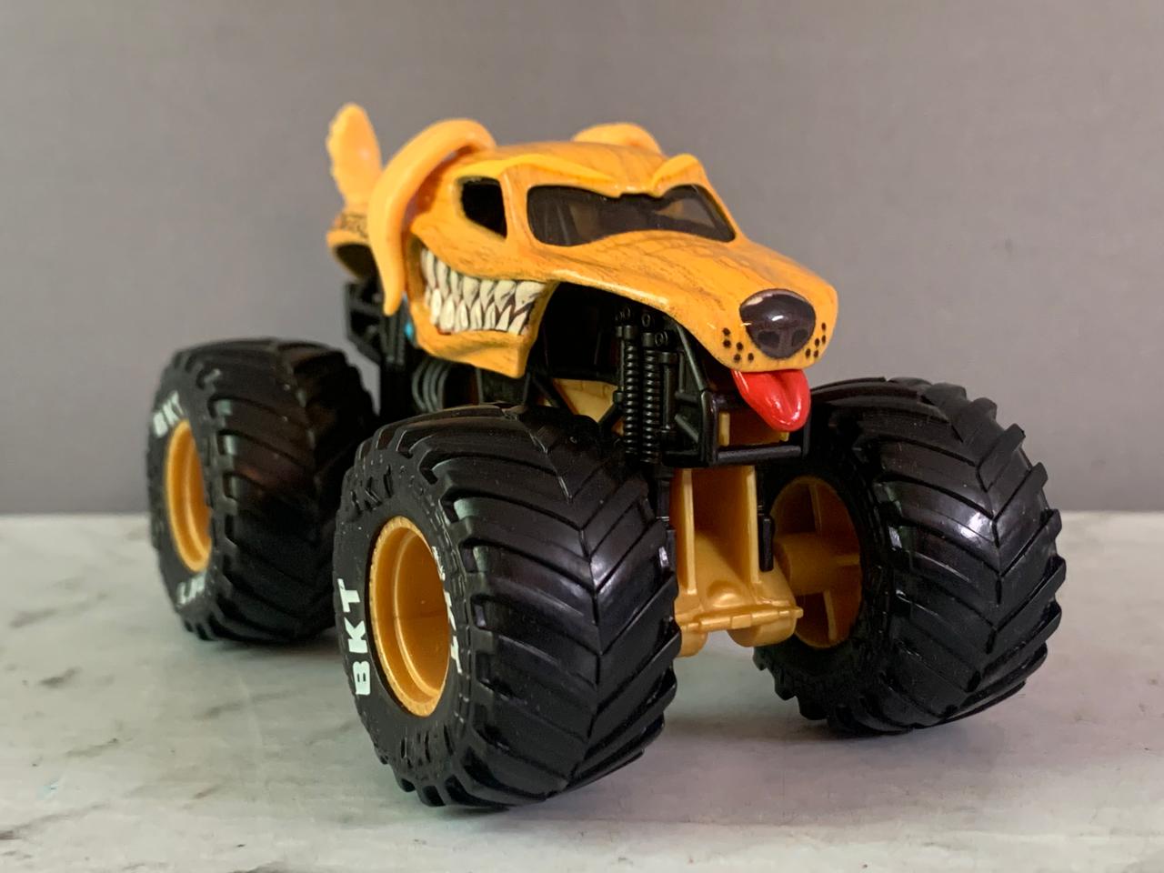 Monster Jam 31 Monster Mutt - Golden. (Rs 200 advance)