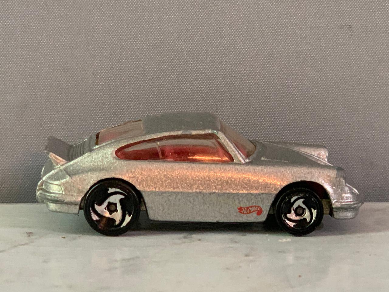 Hot Wheels - Porsche 911 Carrera.