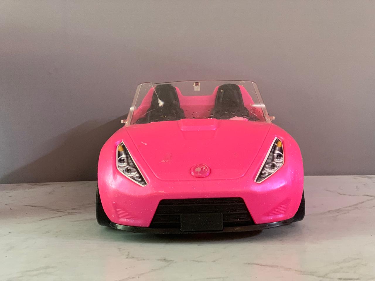 Mattel Barbie Glam Convertible Car.(Rs 350 advance)(must check video, wind screen slightly cracked)