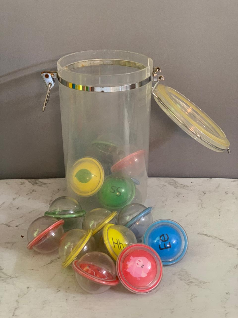 Lakeshore Learning Float and Find Alphabet Bubbles.(17 bubbles) (Rs 250 advance)