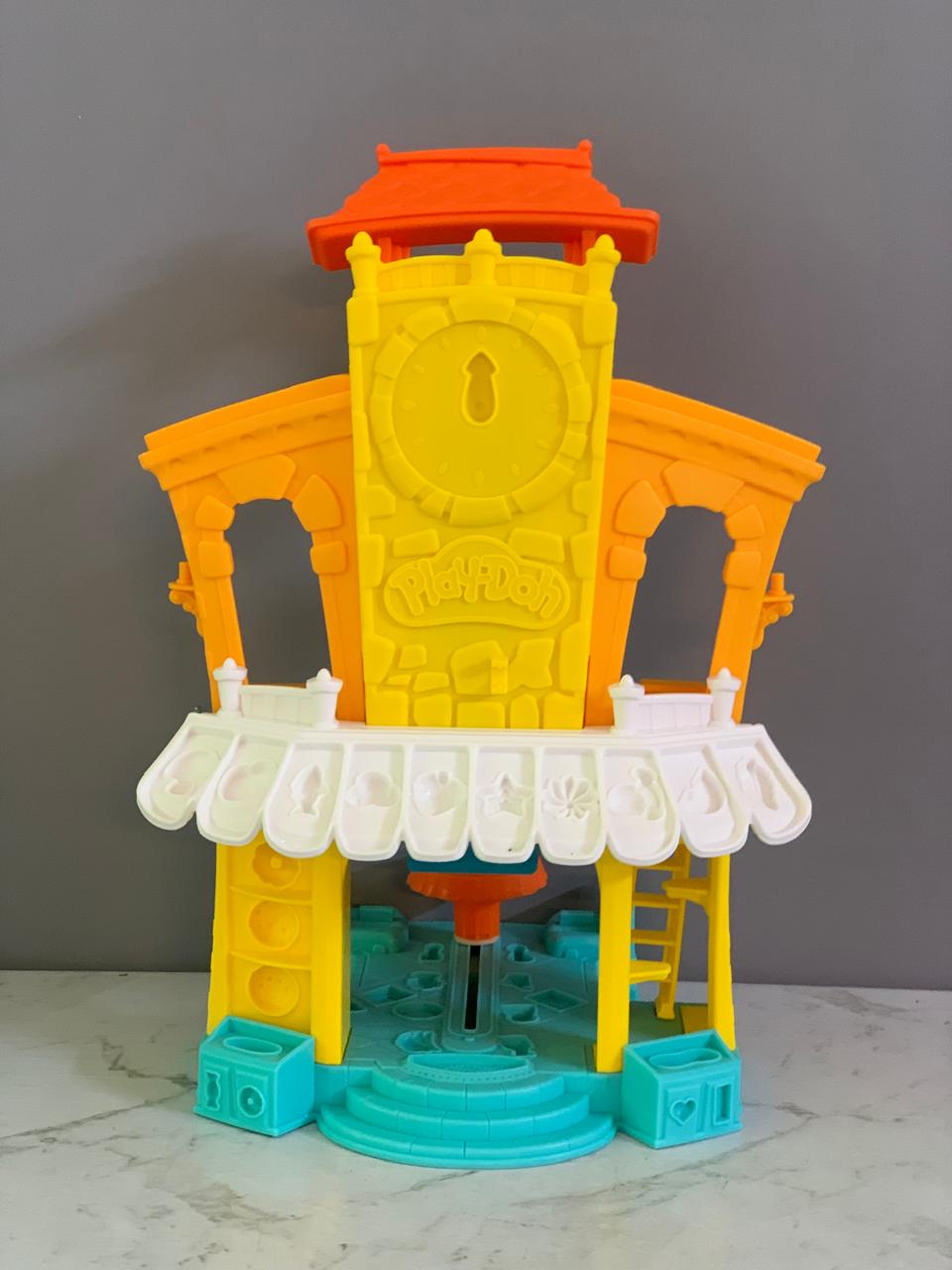 Play-Doh Town 3-in-1 Town Center. (Rs 250 advance)