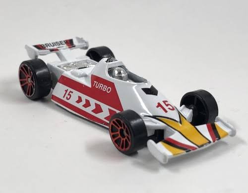 Maisto Turbo Bruiser #15 Formula 1 race car.