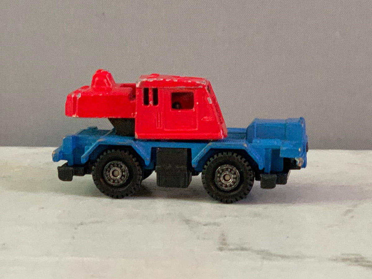 Welly Rough Terrain Crane Toy Vehicle.