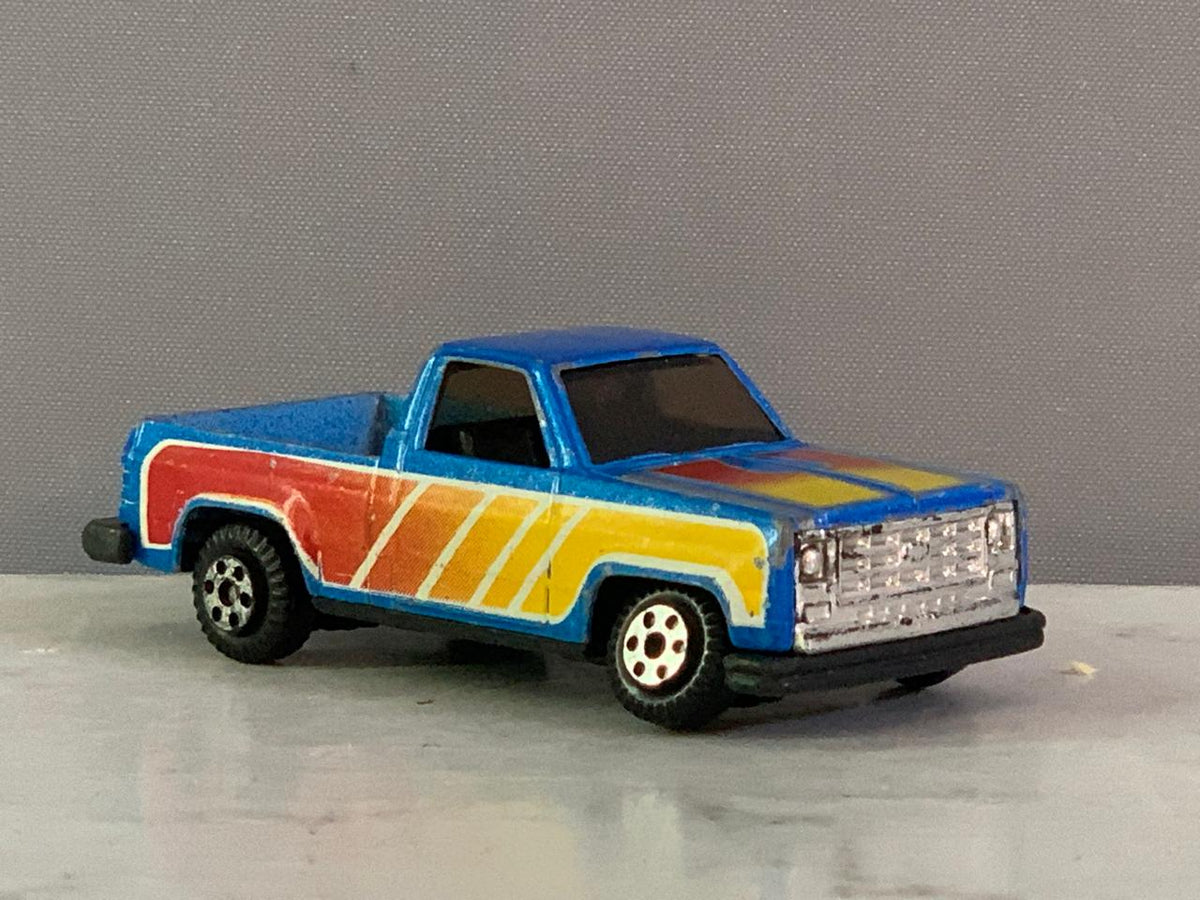 Yatming 80s Chevy Pick-Up Truck No. 813. (Must check video)